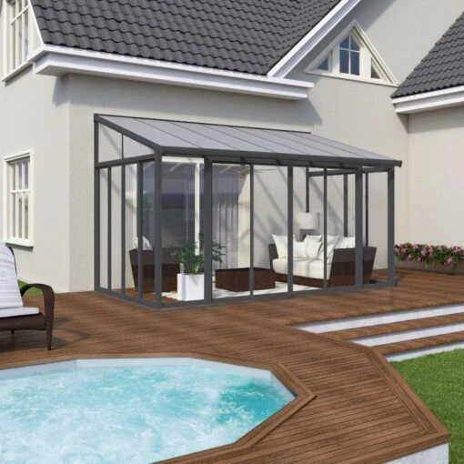 Véranda 300x425cm En Alu Gris Et Polycarbonate 8mm Sanremo - Palram - Canopia -Jardin Soldes veranda 300x425cm en alu gris et polycarbonate 8mm sanremo palram